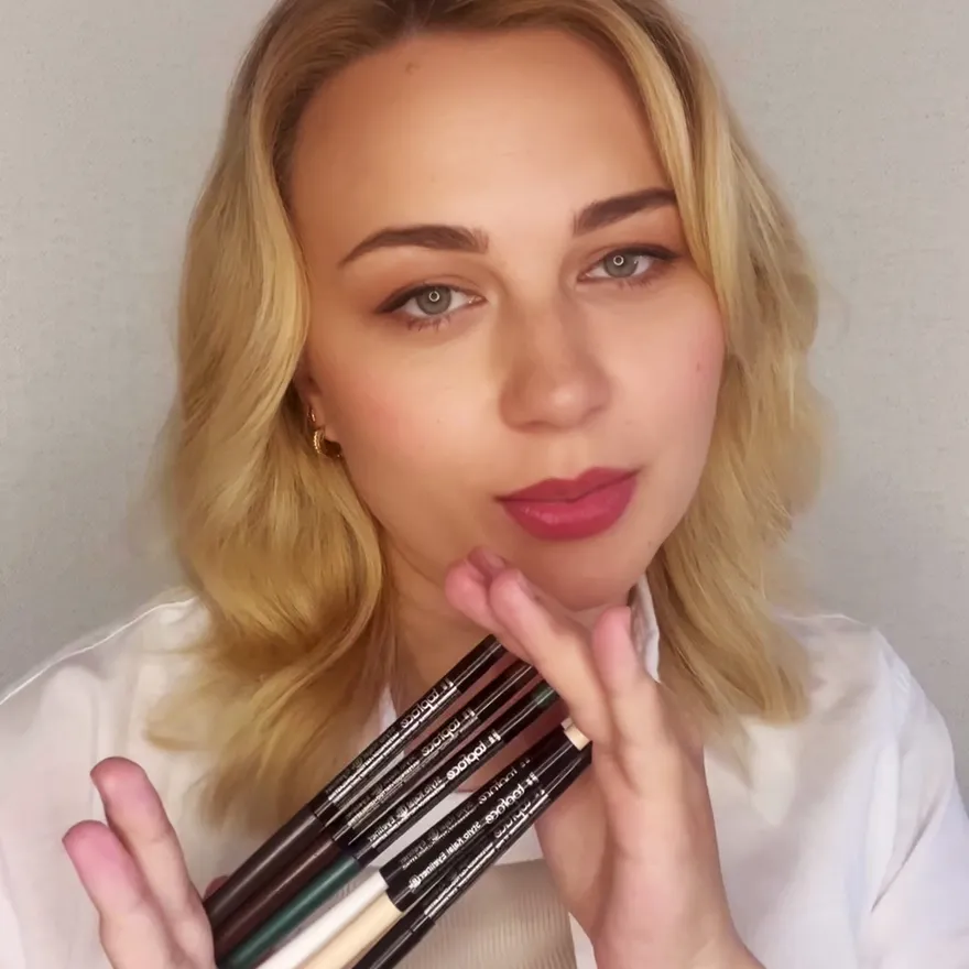 Найстійкіший кайал для очей Stylo Kajal Topface