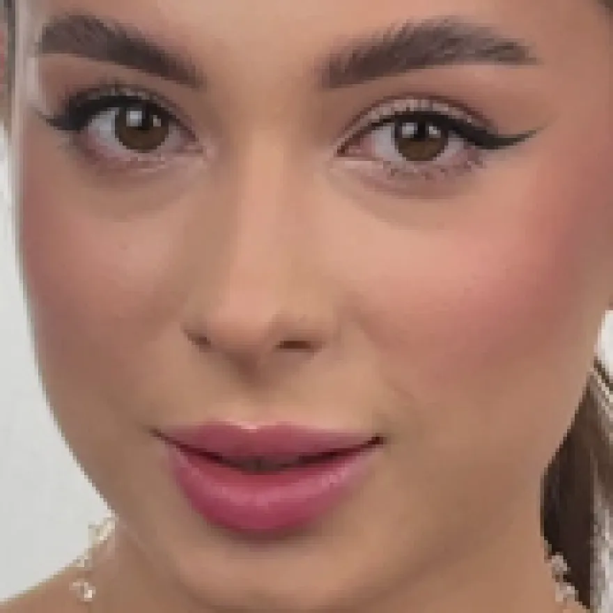 Куди наносити румяна? Огляд від Христини Свириденко