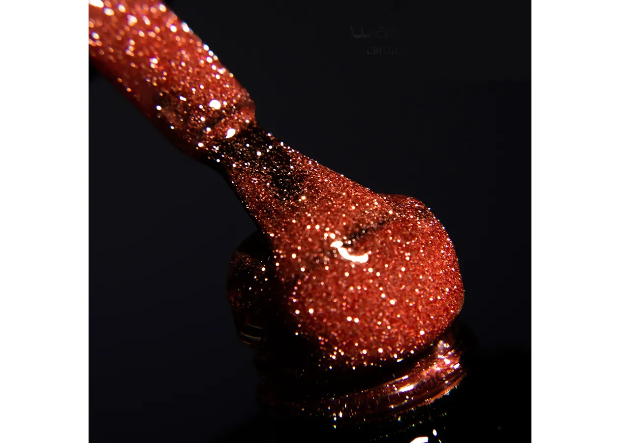 Гель-лак світловідбиваючий Divia 