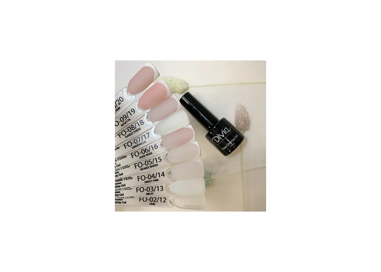 Файбер база для нігтів з армуючими волокнами Divia 