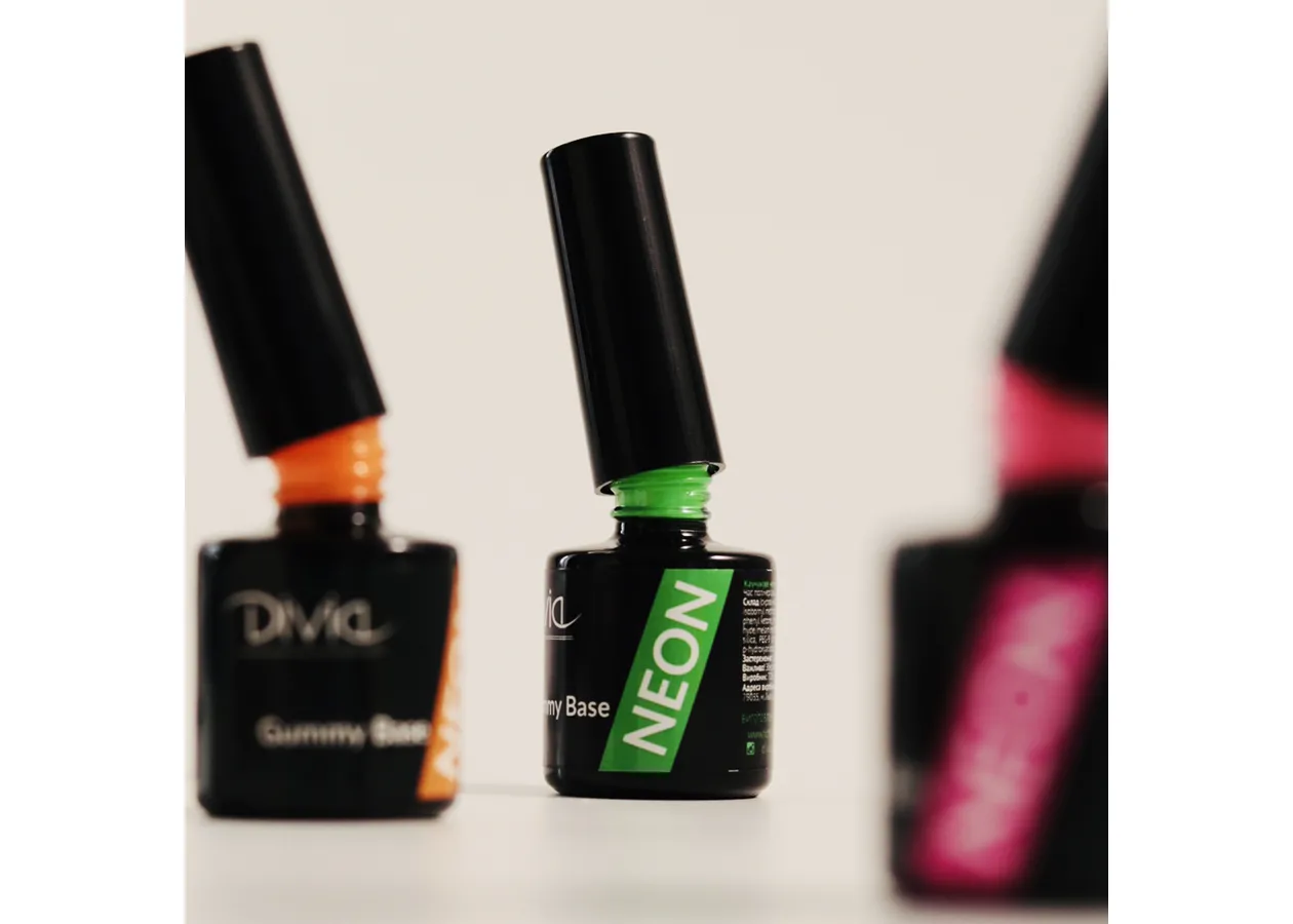 База кольорова для нігтів Divia 