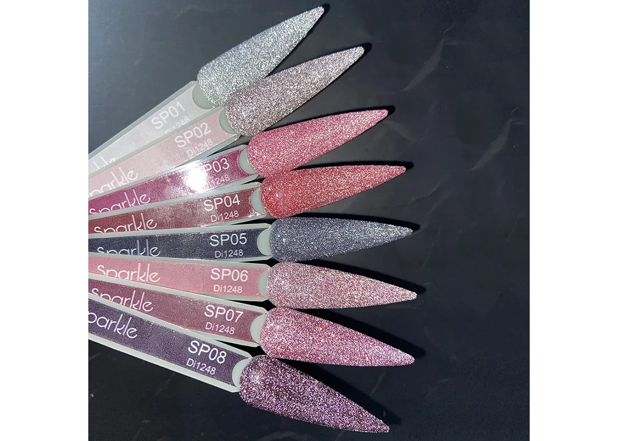 Палітра на тіпсах на гель-лак Divia 