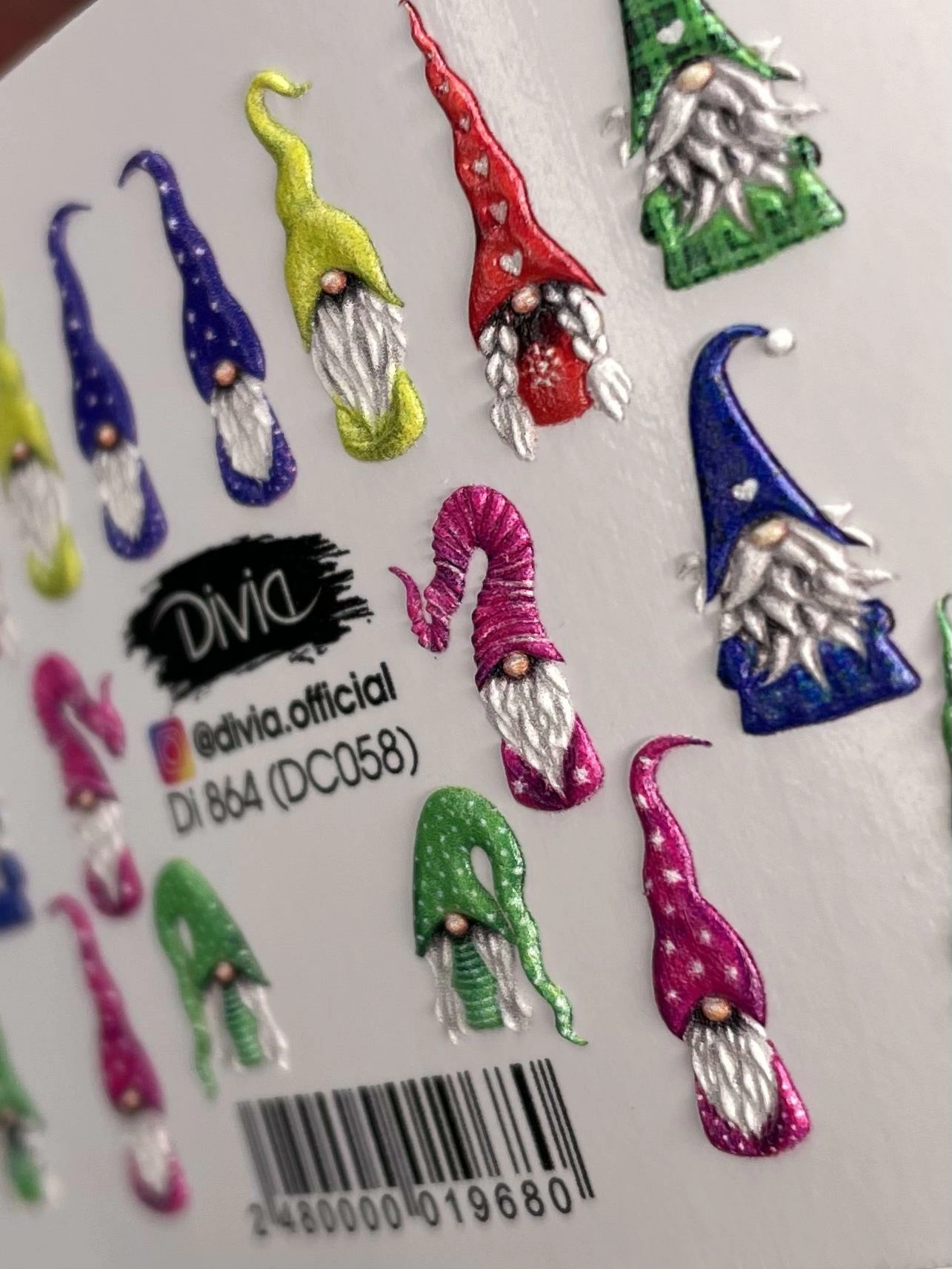 Види наклейок на нігті